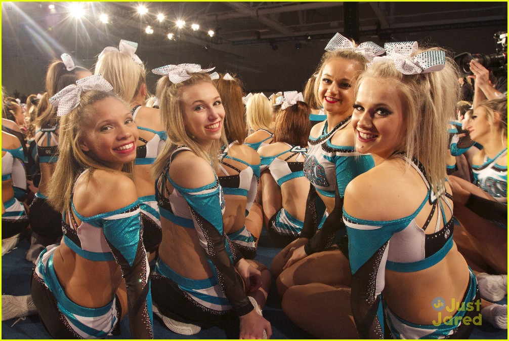 cheer squad preview freeform show 05