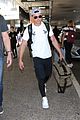 zac efron arrives back in los angeles 07