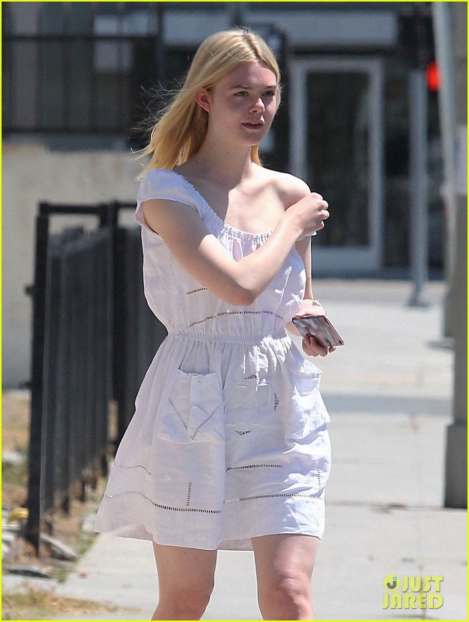elle fanning reveals shes focusing on work instead of going to college202mytext