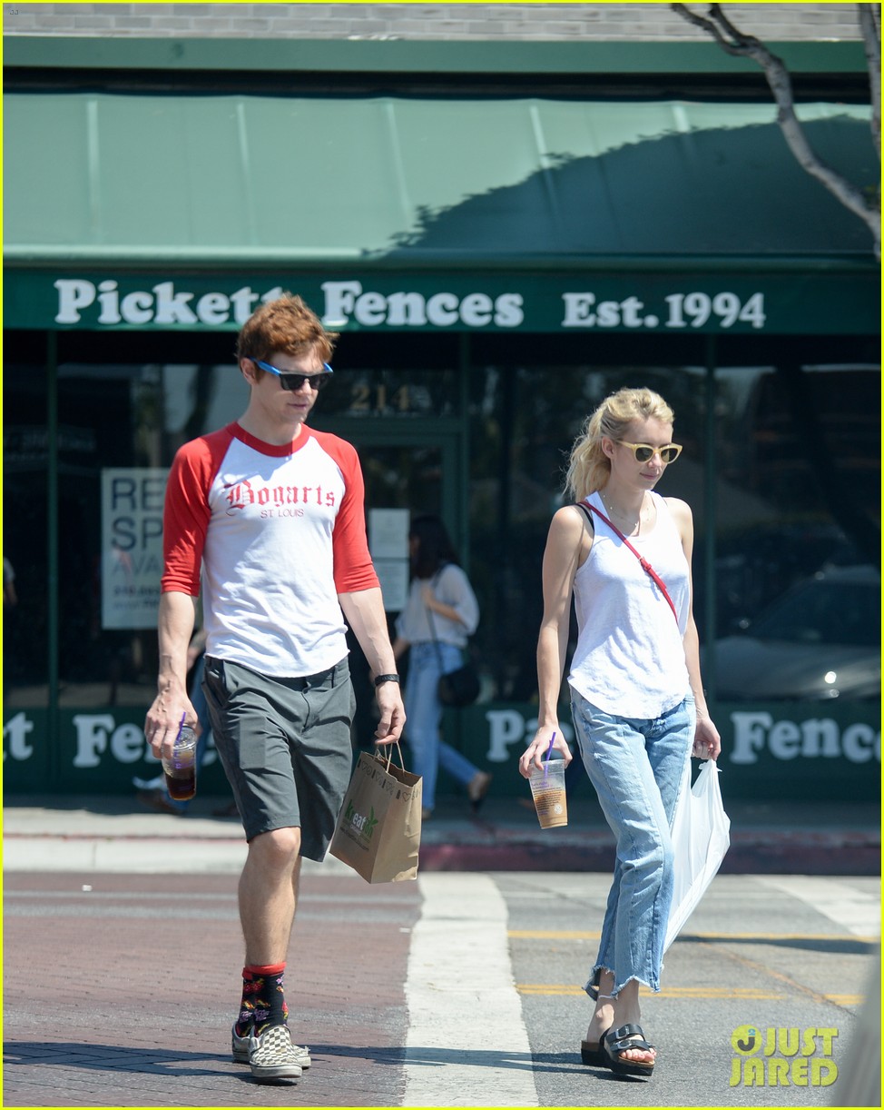 on again off again couple emma roberts evan peters reunite for lunch303mytext