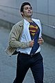 tyler hoechlin transforms from clark kent into superman 17