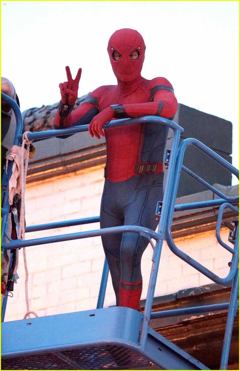 tom holland suits up on the set of spider man homecoming 02