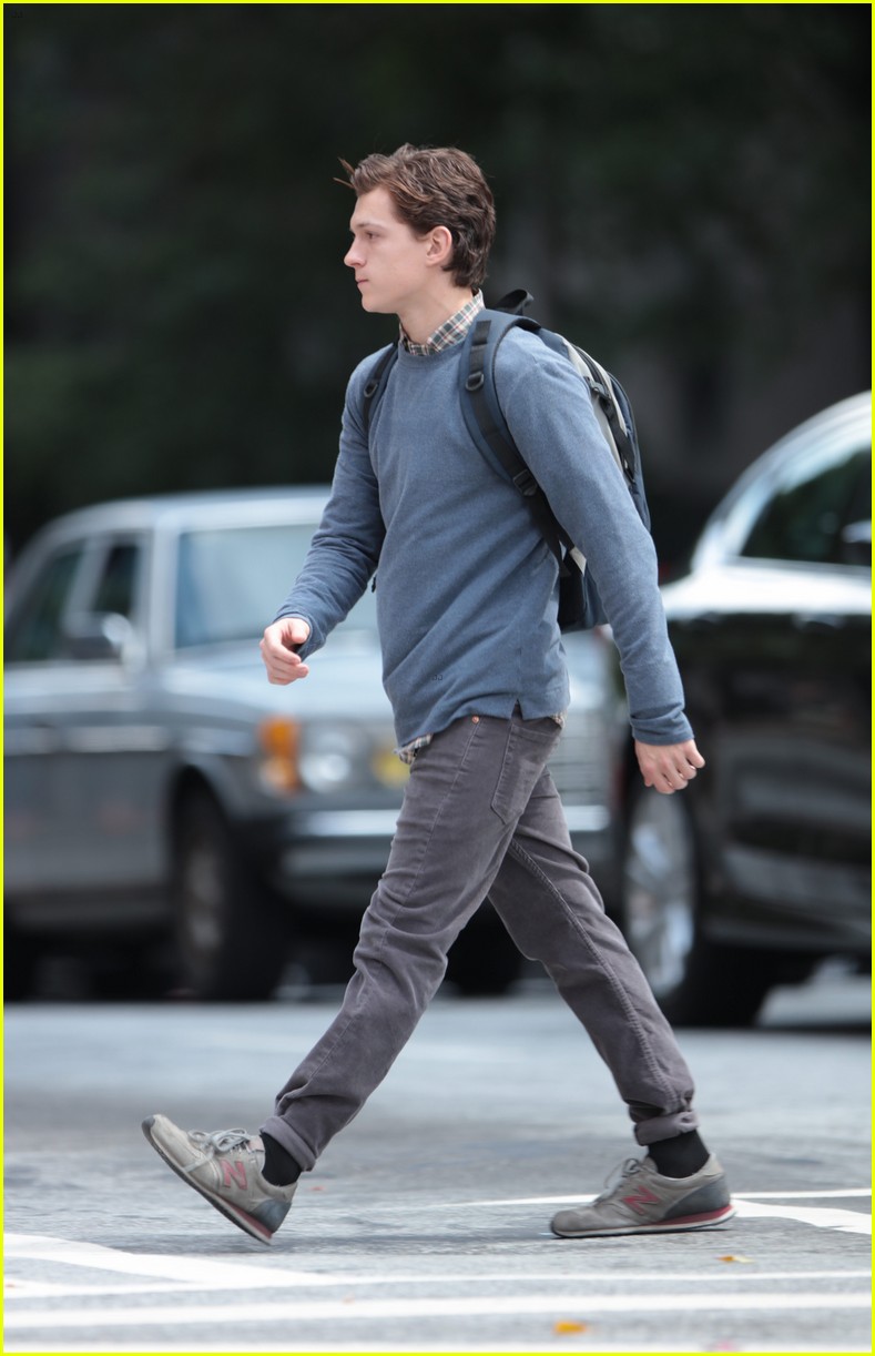 tom holland suits up on the set of spider man homecoming 03