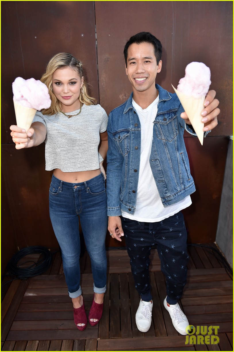 olivia holt performs live at just jared jr disney mix launch party 08