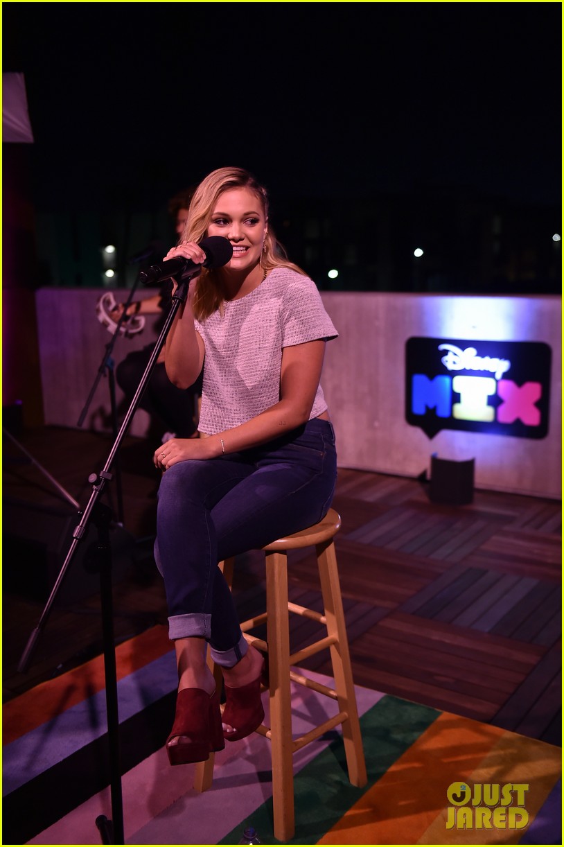 olivia holt performs live at just jared jr disney mix launch party 24