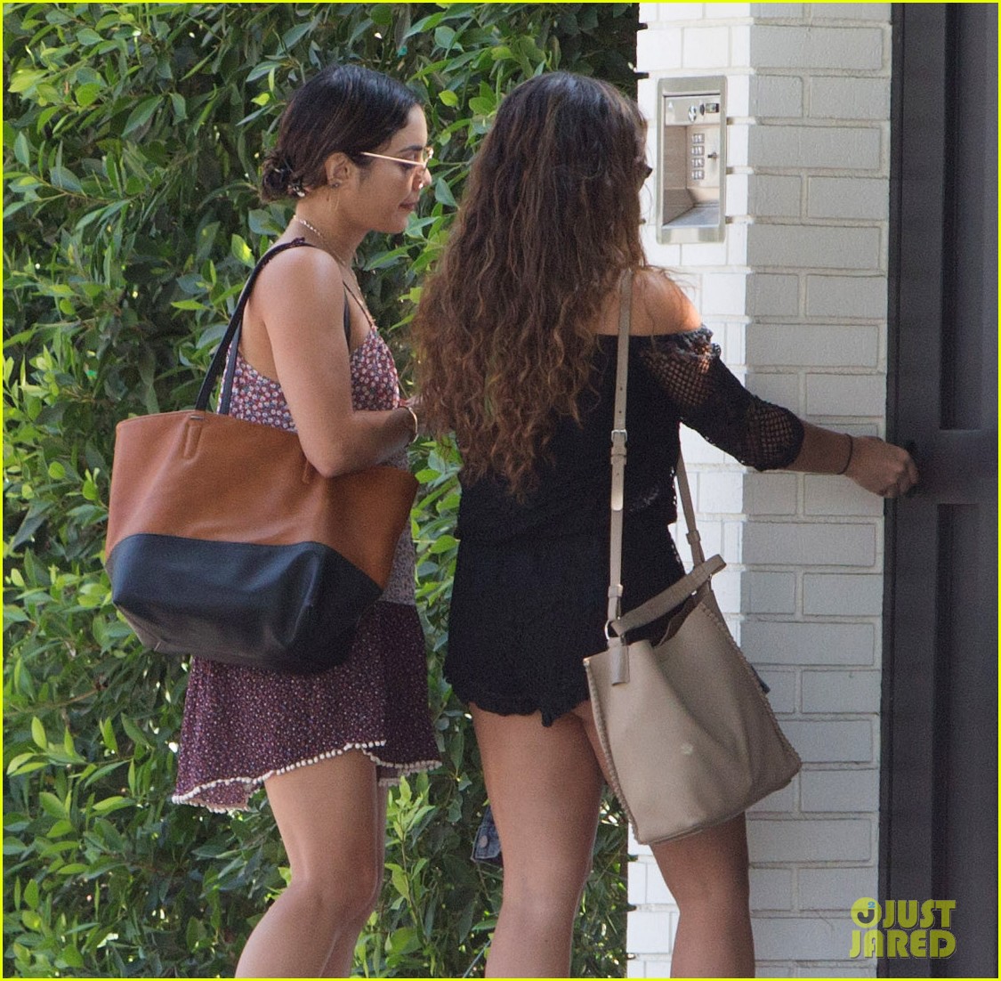 vanessa hudgens gets in a monday morning workout 16