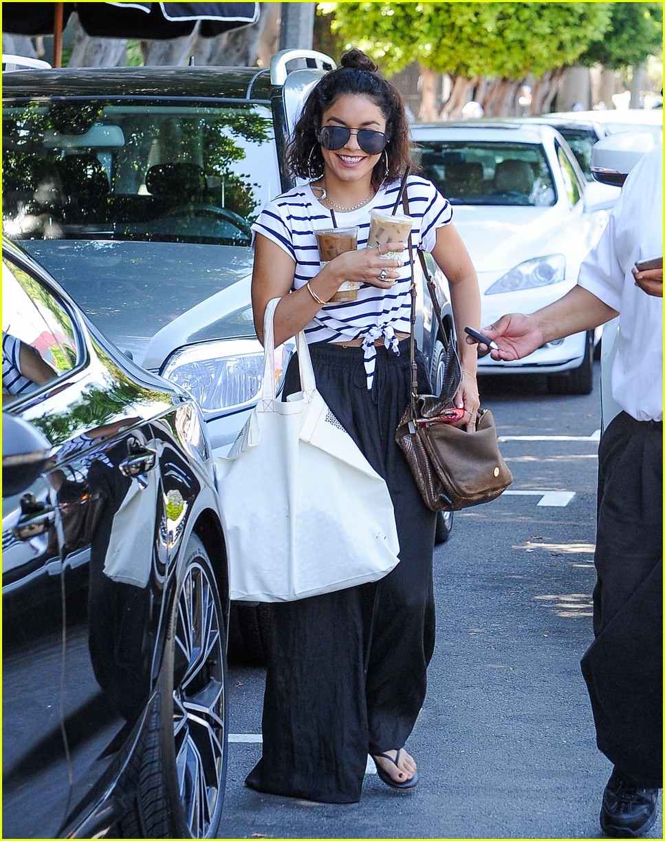 vanessa hudgens throws it back to high school musical days 09