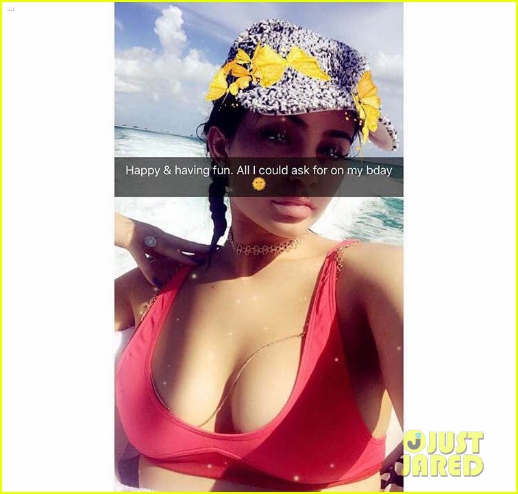 kylie jenner parties in turks caicos for her 19th birthday26413