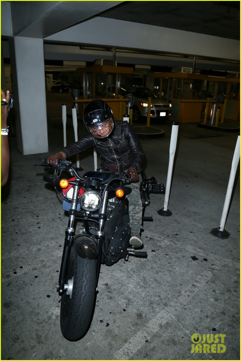 josh hutcherson rides his motorcycle to the movies01717mytext