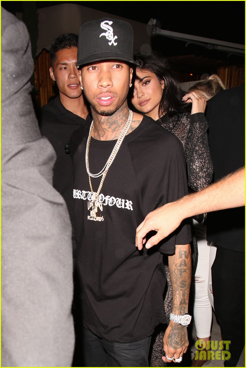 kylie jenner 19th birthday party 02