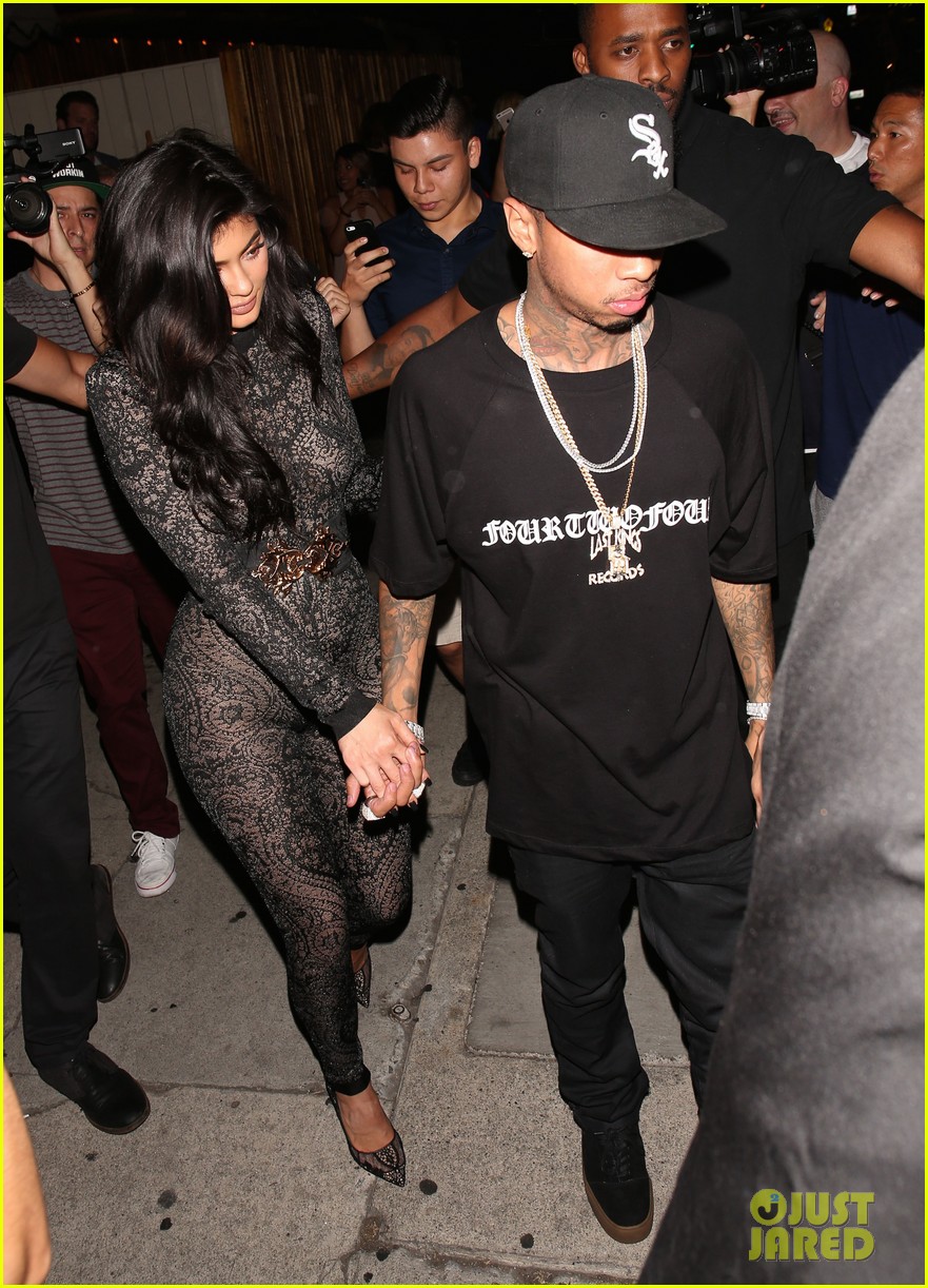 kylie jenner 19th birthday party 23