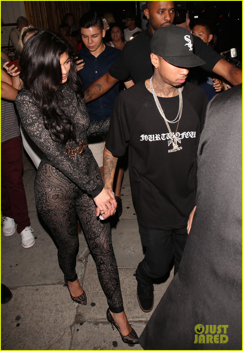 kylie jenner 19th birthday party 30