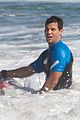 taylor lautner spends sunday catching waves 07