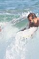 taylor lautner spends sunday catching waves 28