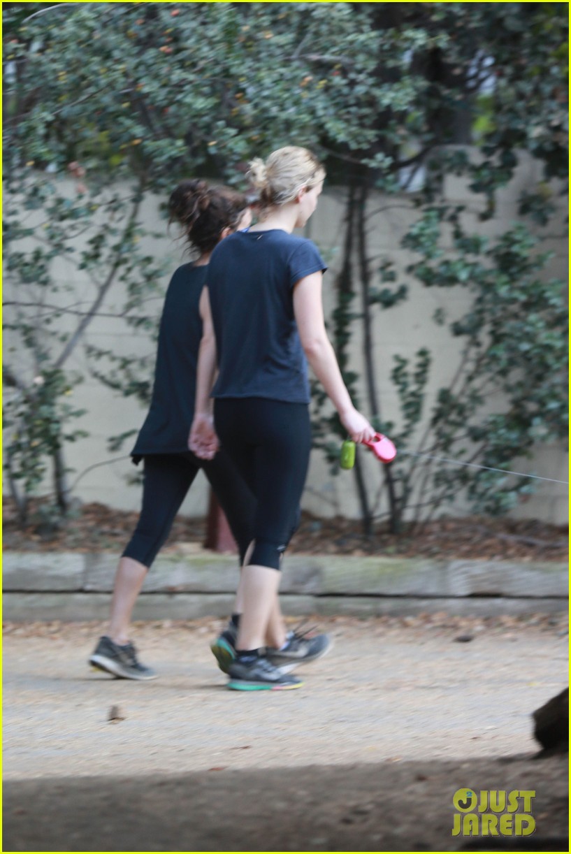 jennifer lawrence hikes in los angeles 06