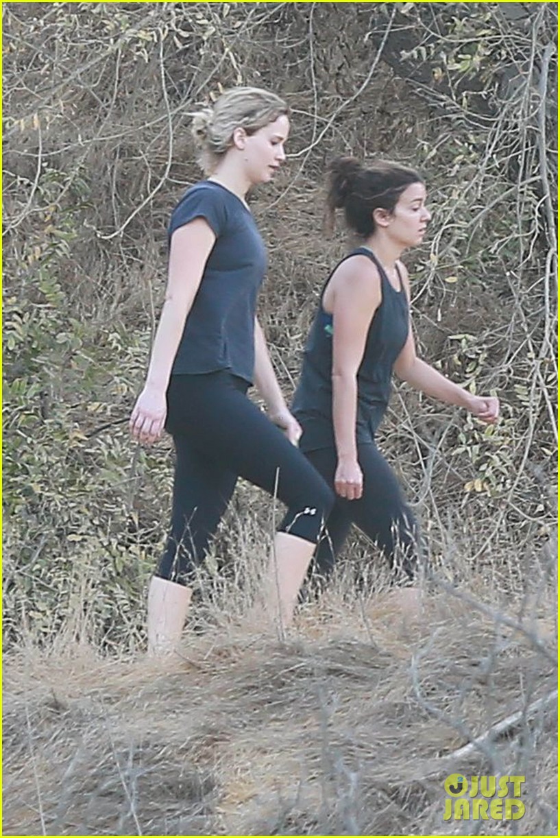 jennifer lawrence hikes in los angeles 08