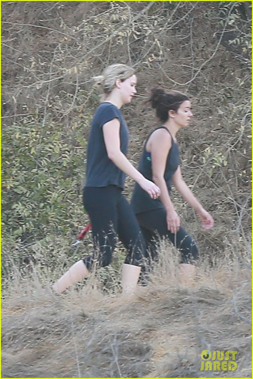 jennifer lawrence hikes in los angeles 18