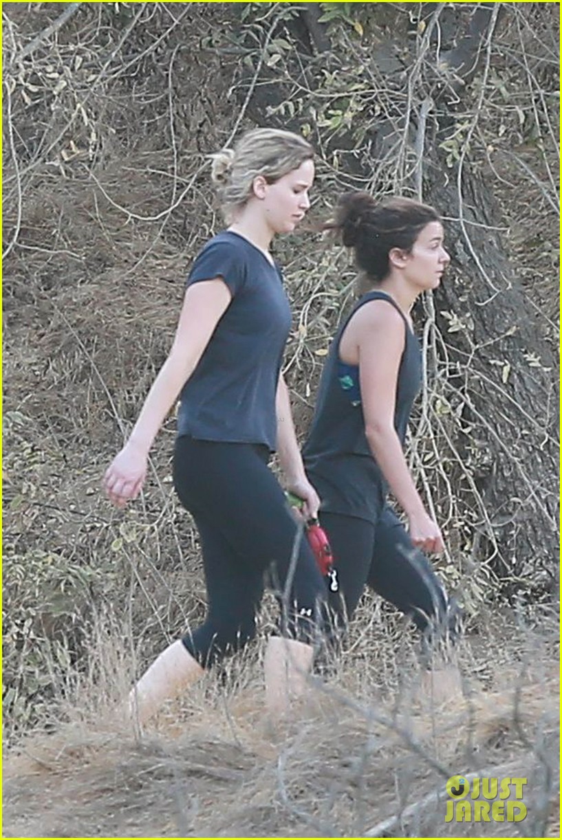 jennifer lawrence hikes in los angeles 19