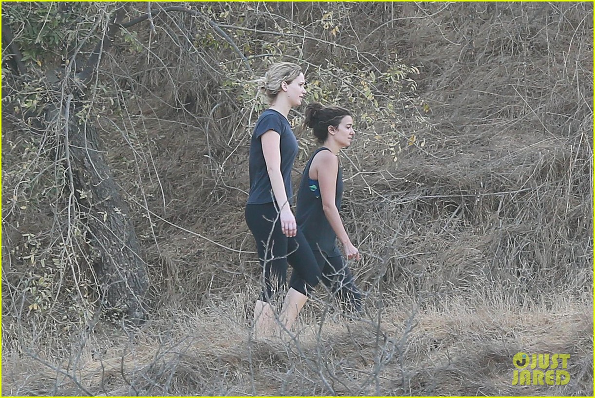 jennifer lawrence hikes in los angeles 20