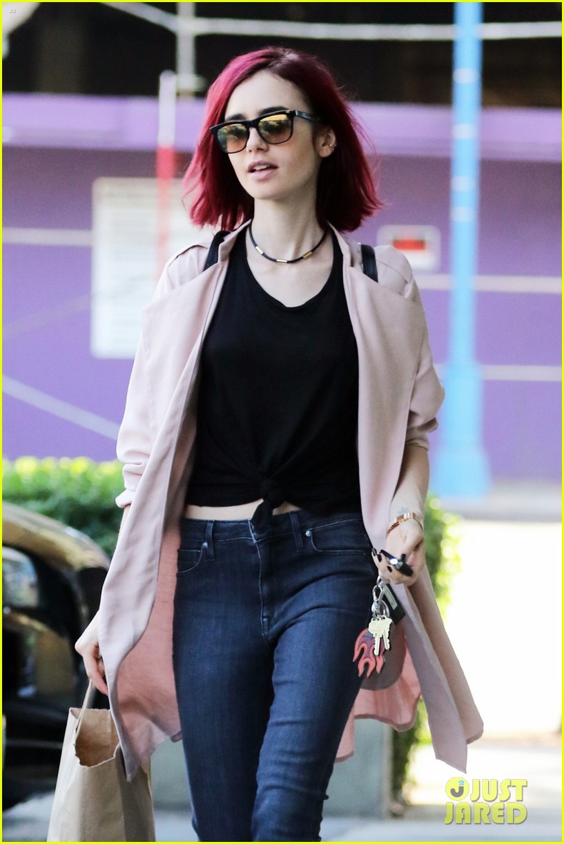 lily collins erewhon shop tycoon pickup 03