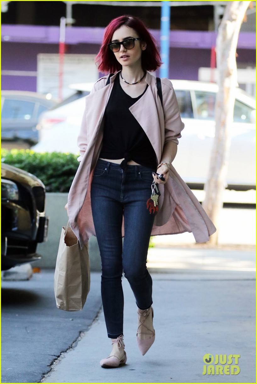 lily collins erewhon shop tycoon pickup 08