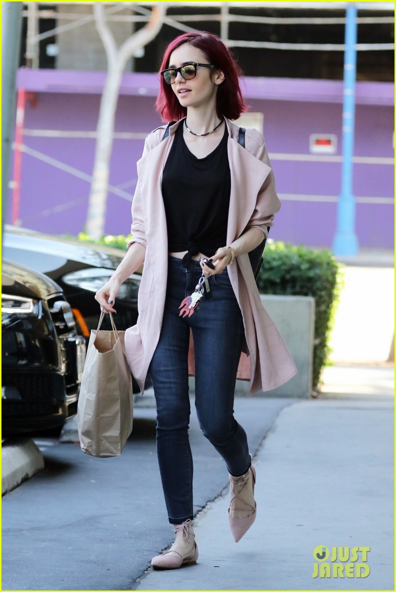 lily collins erewhon shop tycoon pickup 11