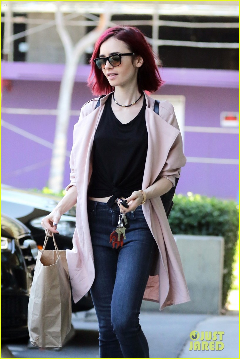 lily collins erewhon shop tycoon pickup 12