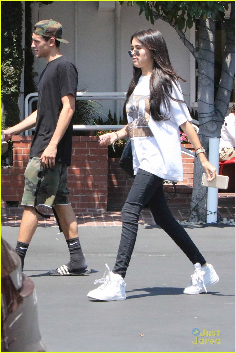 madison beer jack gilinsky fred segal lunch family 13