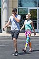 miley cyrus have an afternoon lunch date 09