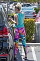 miley cyrus have an afternoon lunch date 32