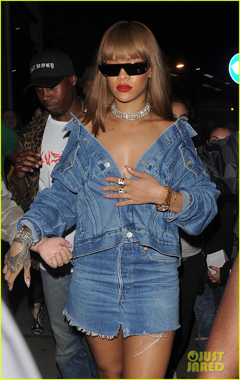 rihanna and justin bieber party together at a nightclub in london 25