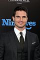 robbie amell nine lives premiere hollywood 22
