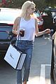 emma roberts does some shopping saturday 20