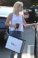 emma roberts does some shopping saturday 26