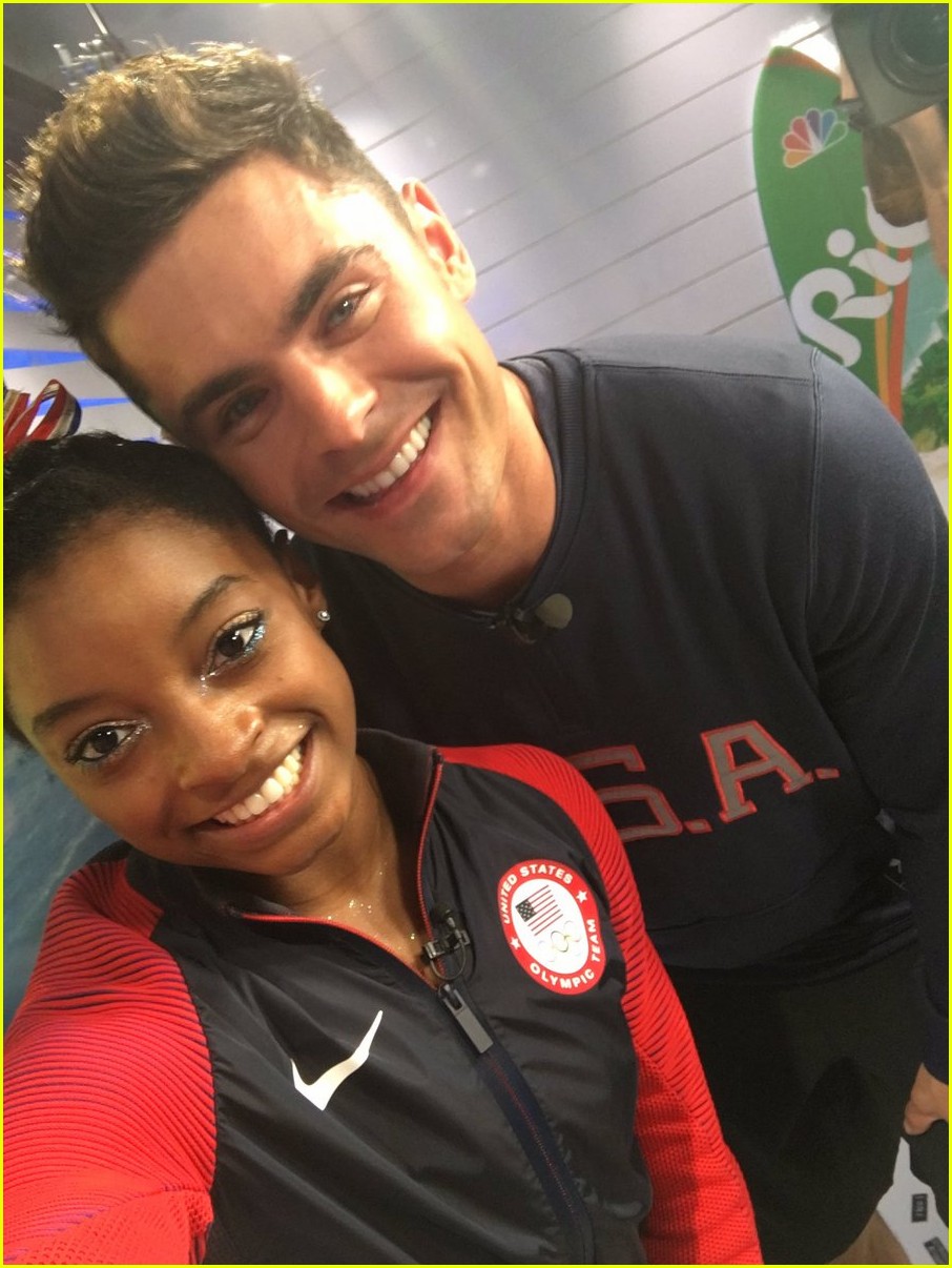 simone biles got a kiss on the cheek from zac efron 01