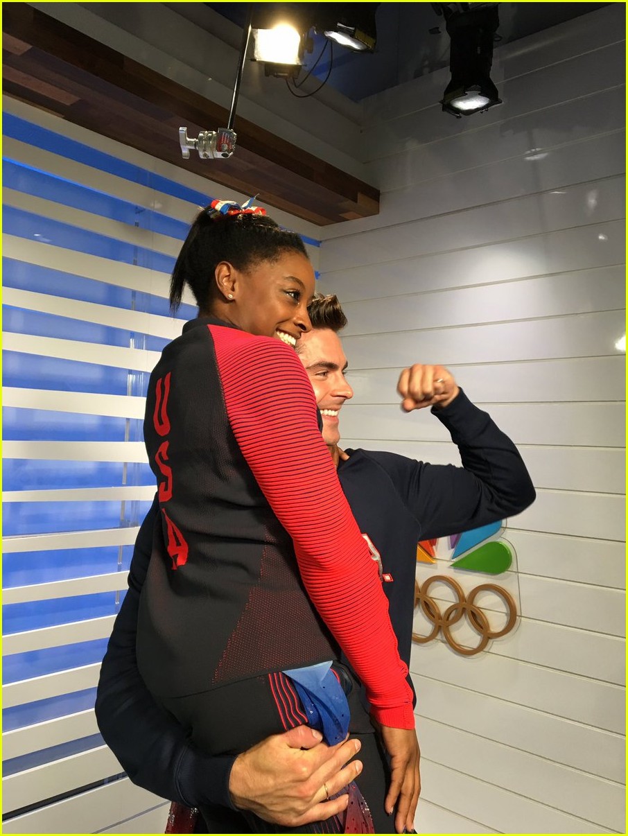 simone biles got a kiss on the cheek from zac efron 06
