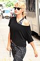taylor swift goes to gym in nyc 01