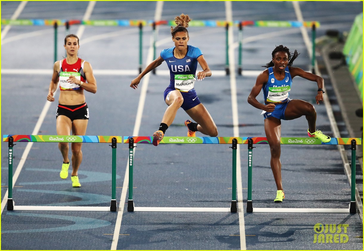 Track Star Sydney McLaughlin Qualifies for Women's 400m Hurdles