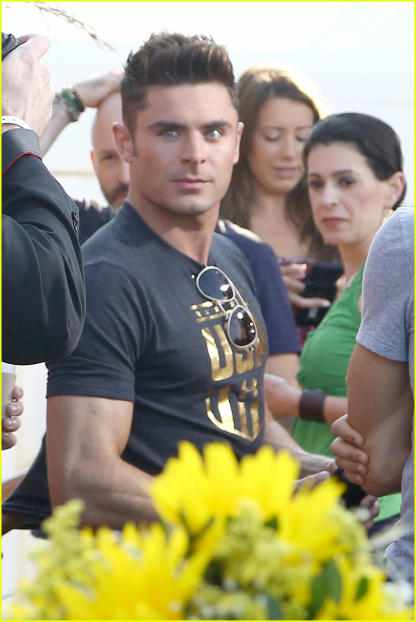 zac efron wants to get pizza with the final five 04