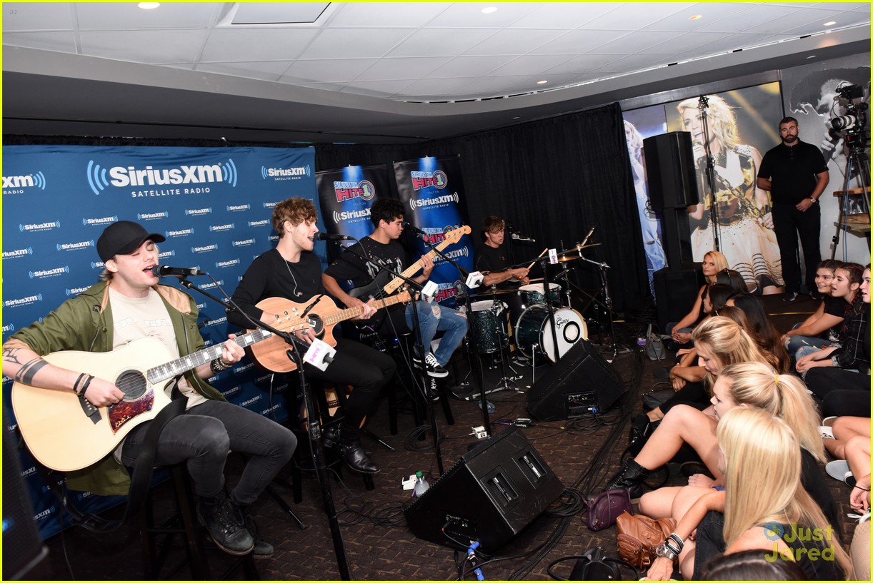 5 seconds summer siriusxm soundcheck party 02