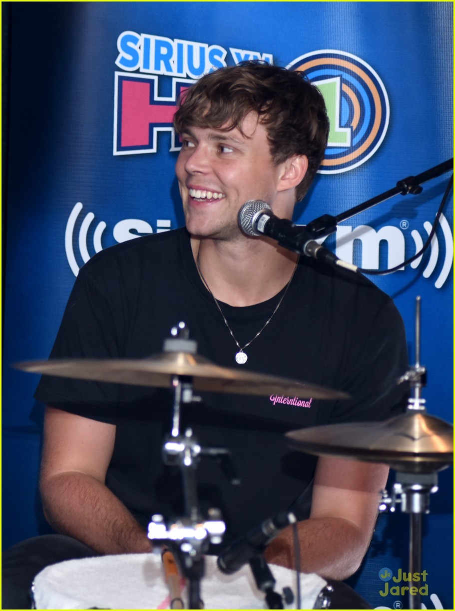 5 seconds summer siriusxm soundcheck party 10