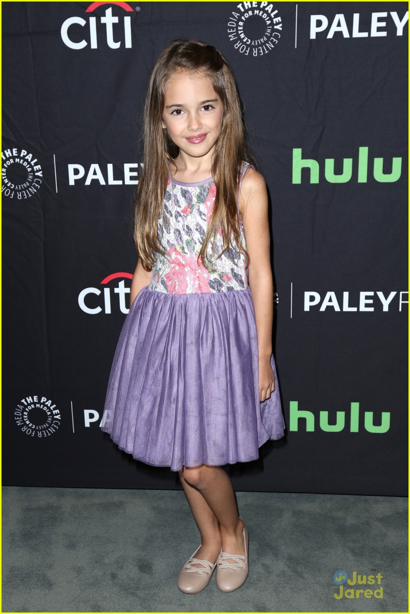 aimee teegarden kevin zegers notorious housewife paley 23