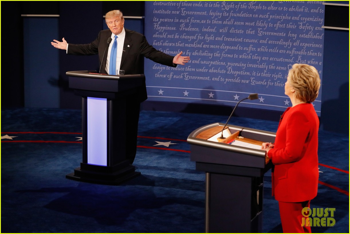 celebs tweet presidential debate 03