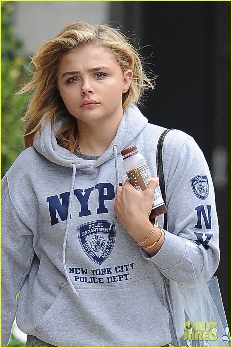 chloe moretz is all smiles while out in nyc01910mytext