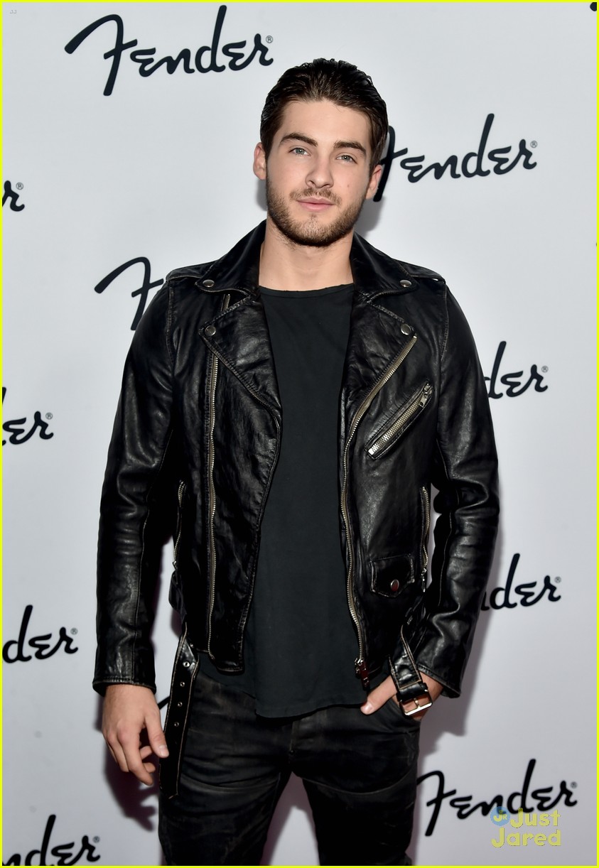 dylan sprayberry cody christian fender event hayley kevin 15