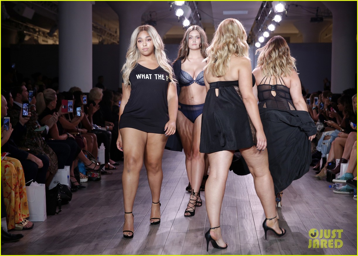ash jordyn hit the runway in lingerie show during nyfw48807mytext
