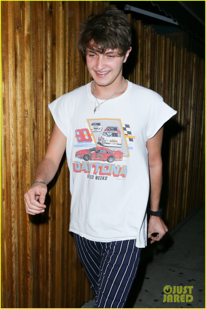 anwar hadid lives it up in the us before heading to paris 06