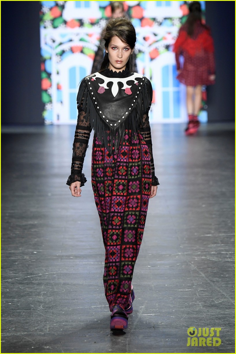 gigi bella hadid hit the runway for anna sui show during nyfw07216mytext