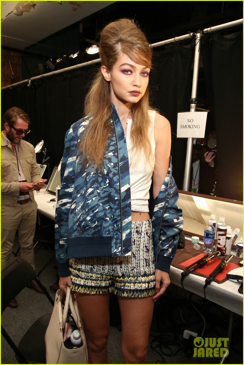 gigi bella hadid hit the runway for anna sui show during nyfw20220mytext