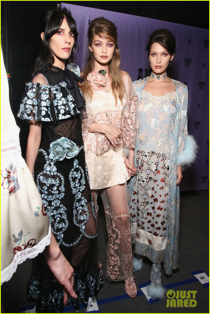 gigi bella hadid hit the runway for anna sui show during nyfw25026mytext